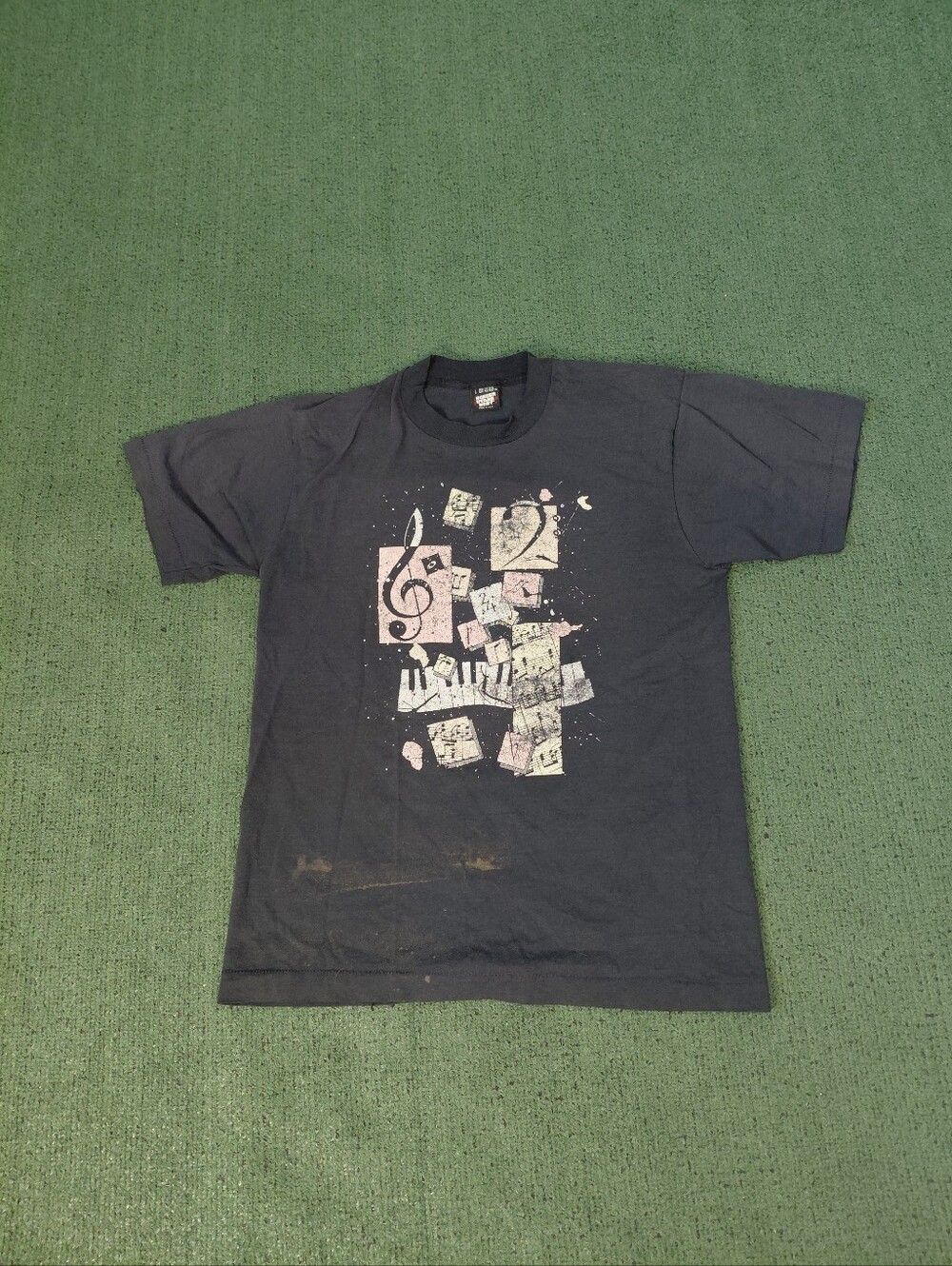 VINTAGE 1987 Musical Notes & Piano Music 80's Black T Shirt Sz Large